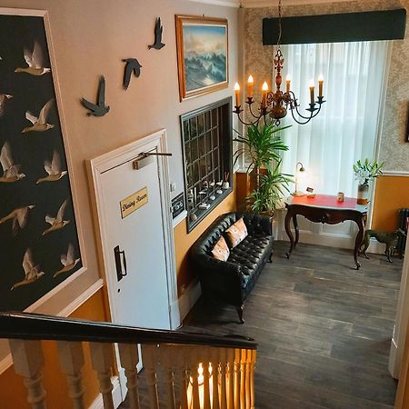 Ashburton House - B&B สการ์โบโรห์ ภายนอก รูปภาพ